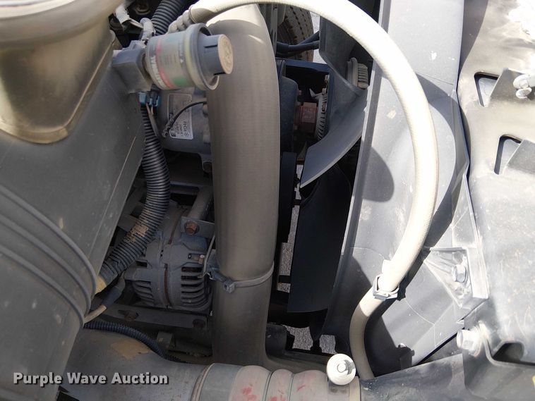 image for item YA0834 2010 International MA025 truck cab and chassis