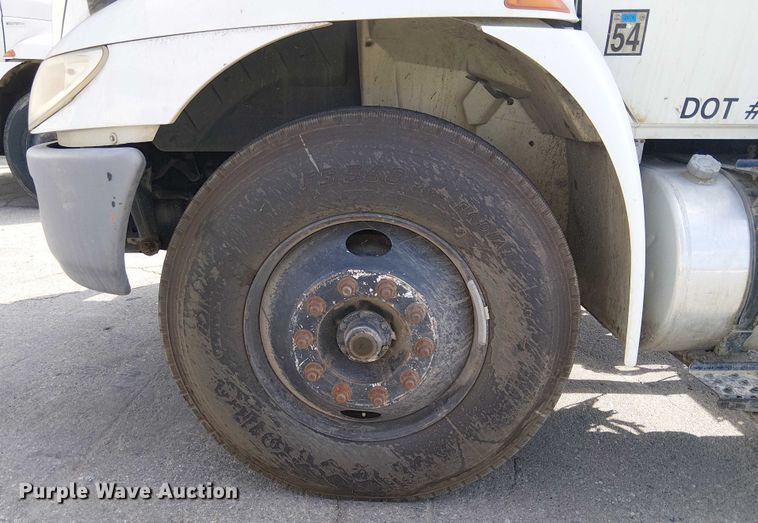 image for item YA0834 2010 International MA025 truck cab and chassis