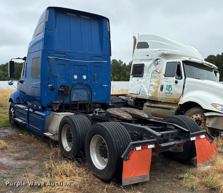 image for item YA0855 2016 International ProStar Plus 122 semi truck