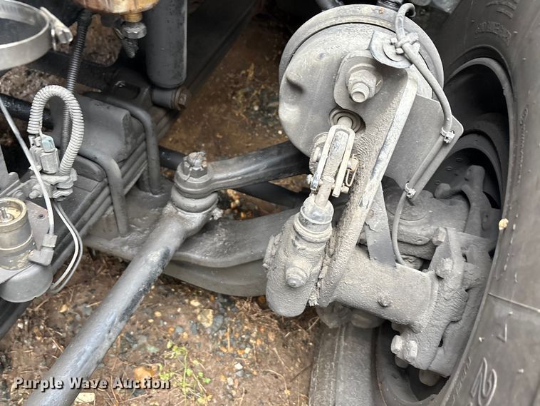 image for item YA0855 2016 International ProStar Plus 122 semi truck