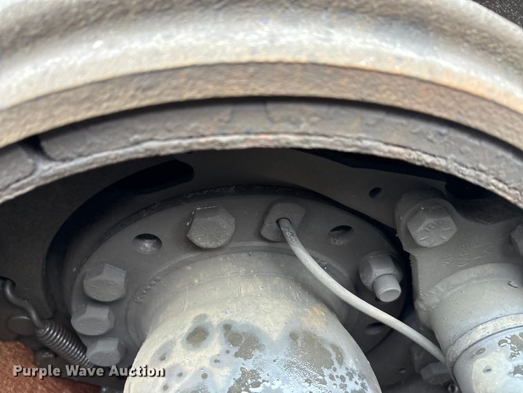 image for item YA0855 2016 International ProStar Plus 122 semi truck