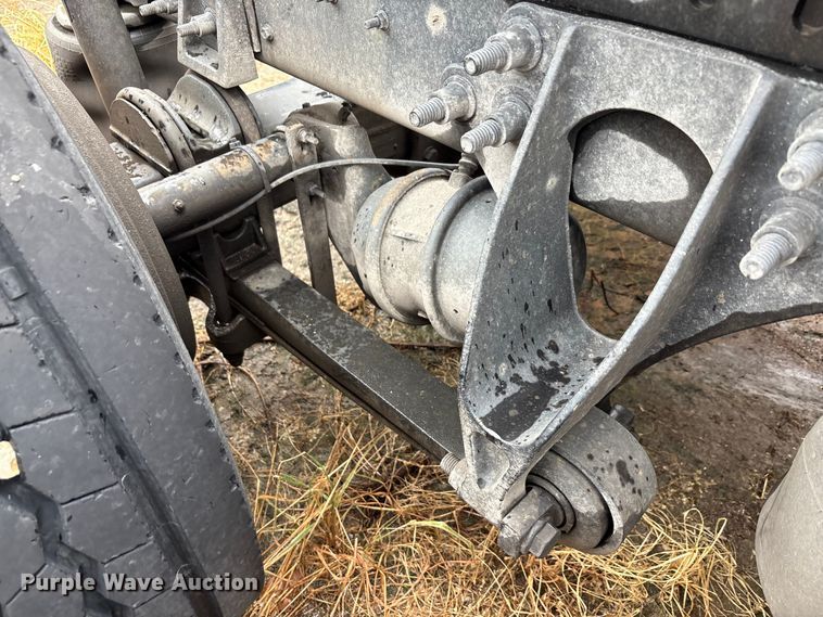 image for item YA0855 2016 International ProStar Plus 122 semi truck