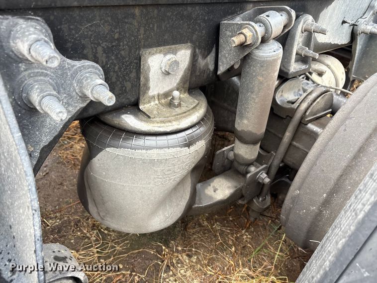 image for item YA0855 2016 International ProStar Plus 122 semi truck