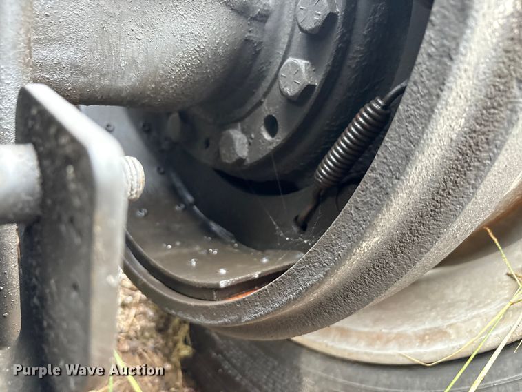 image for item YA0855 2016 International ProStar Plus 122 semi truck