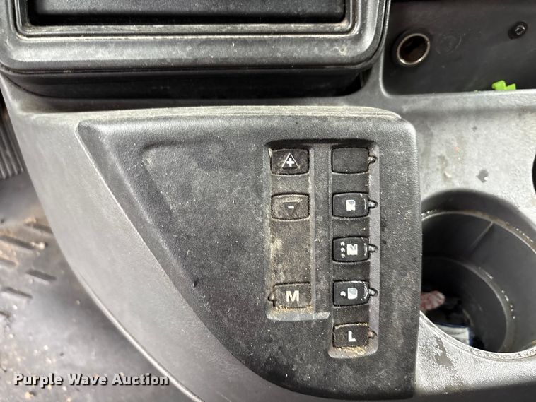 image for item YA0855 2016 International ProStar Plus 122 semi truck