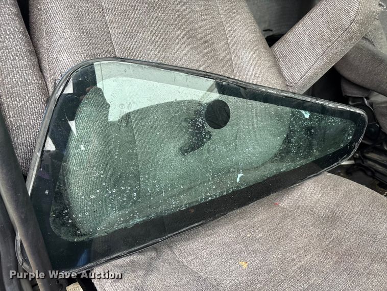 image for item YA0855 2016 International ProStar Plus 122 semi truck