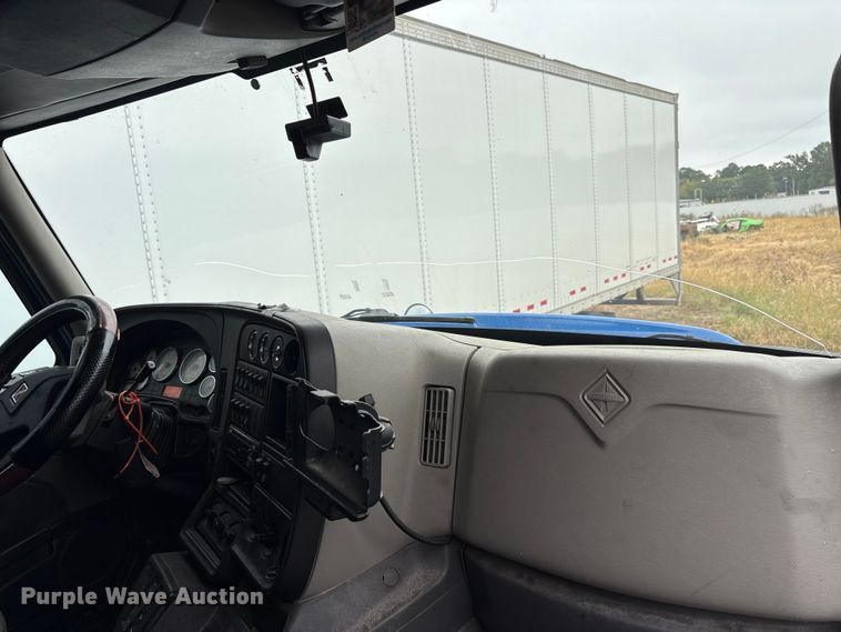 image for item YA0855 2016 International ProStar Plus 122 semi truck