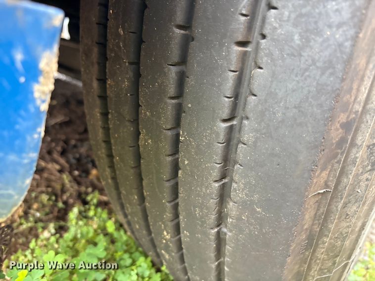 image for item YA0855 2016 International ProStar Plus 122 semi truck