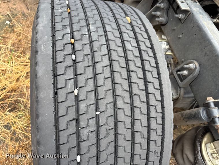 image for item YA0855 2016 International ProStar Plus 122 semi truck