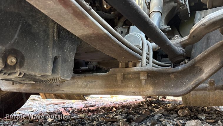 image for item YA0857 2018 Peterbilt 579 semi truck