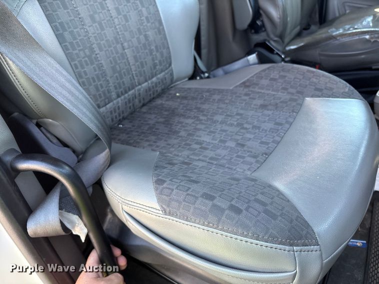 image for item YA0857 2018 Peterbilt 579 semi truck