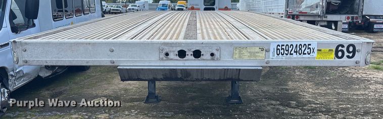 image for item YA0865 2022 Reitnouer flatbed trailer