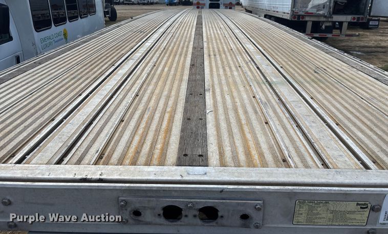 image for item YA0865 2022 Reitnouer flatbed trailer