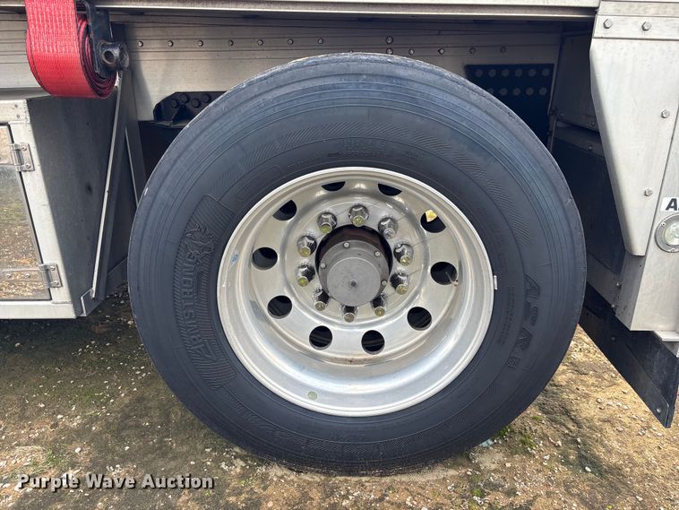 image for item YA0865 2022 Reitnouer flatbed trailer