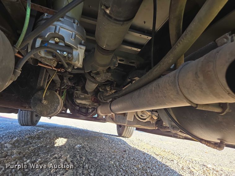 image for item YA0941 2016 Freightliner Cascadia semi truck