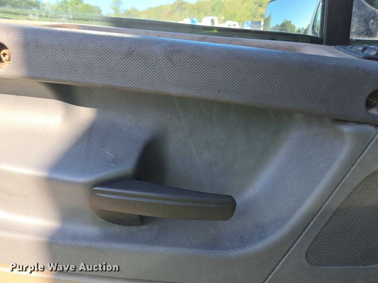 image for item YA0941 2016 Freightliner Cascadia semi truck