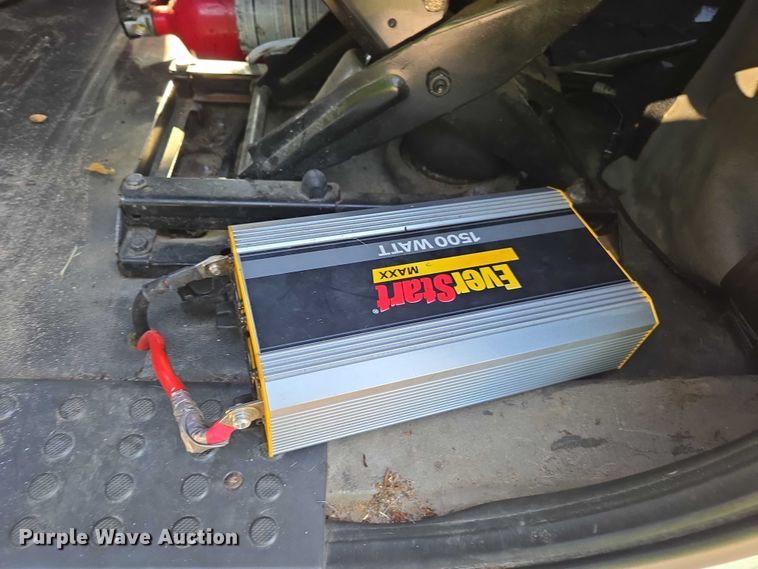 image for item YA0941 2016 Freightliner Cascadia semi truck