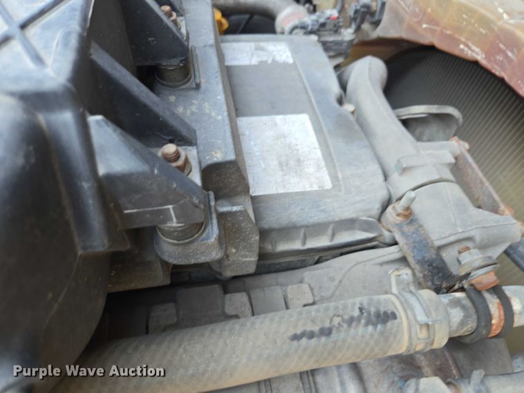 image for item YA0941 2016 Freightliner Cascadia semi truck