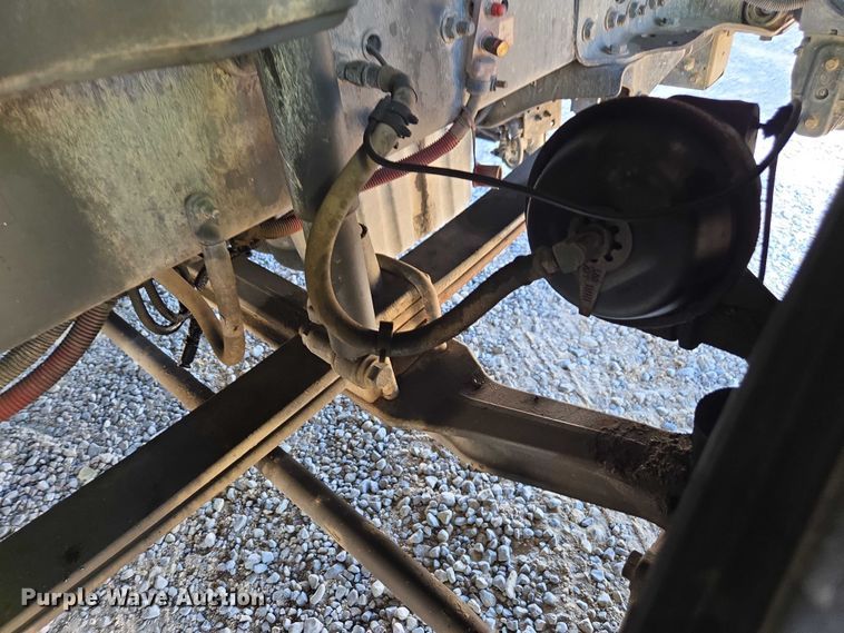 image for item YA0941 2016 Freightliner Cascadia semi truck