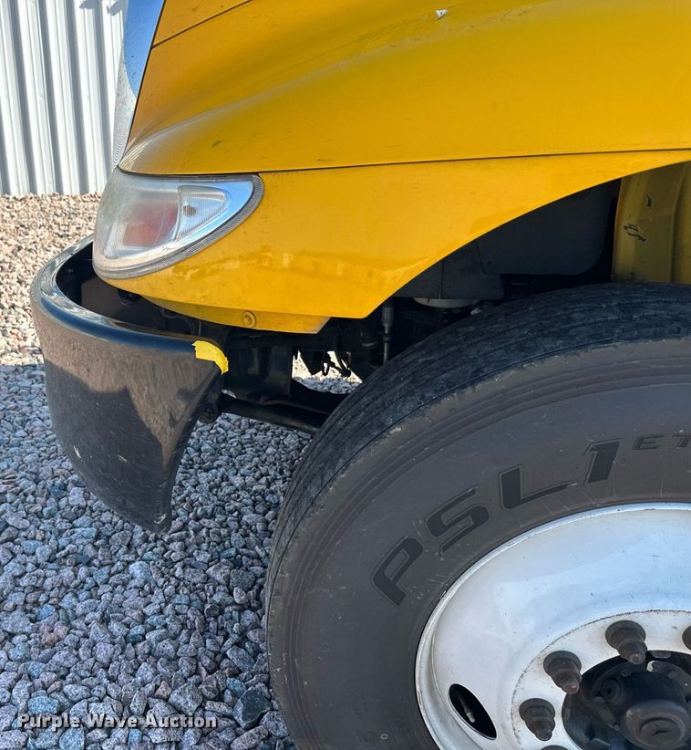 image for item YA0991 2020 International MV607 box truck