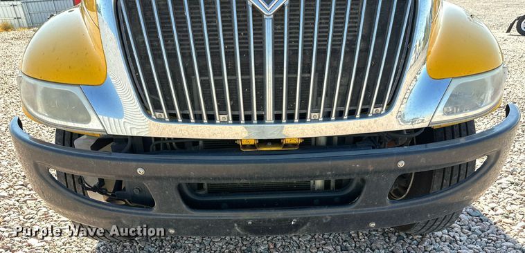 image for item YA0991 2020 International MV607 box truck