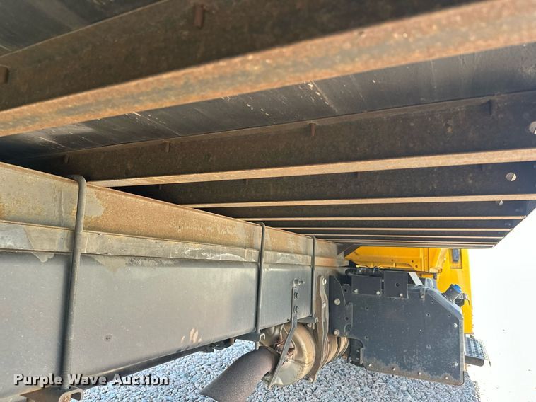 image for item YA0991 2020 International MV607 box truck