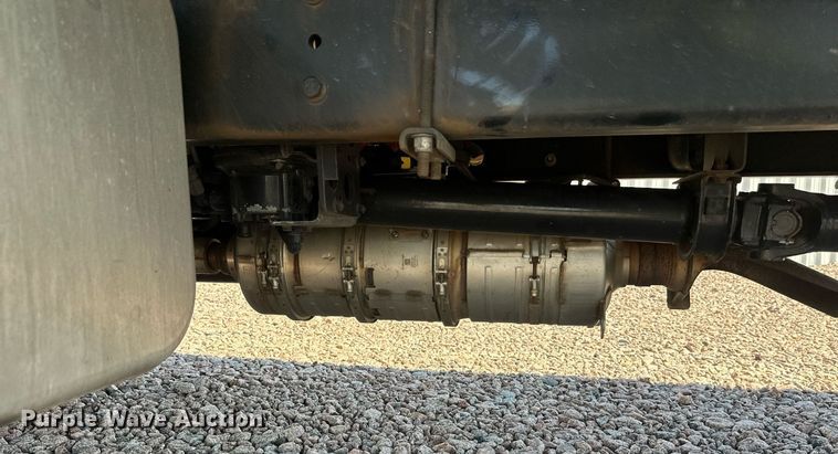 image for item YA0991 2020 International MV607 box truck