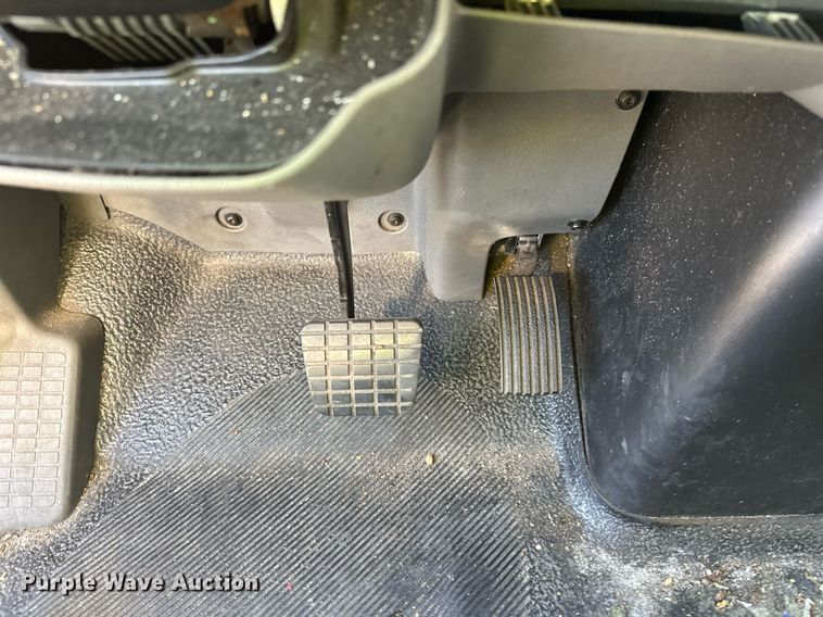 image for item YA0991 2020 International MV607 box truck