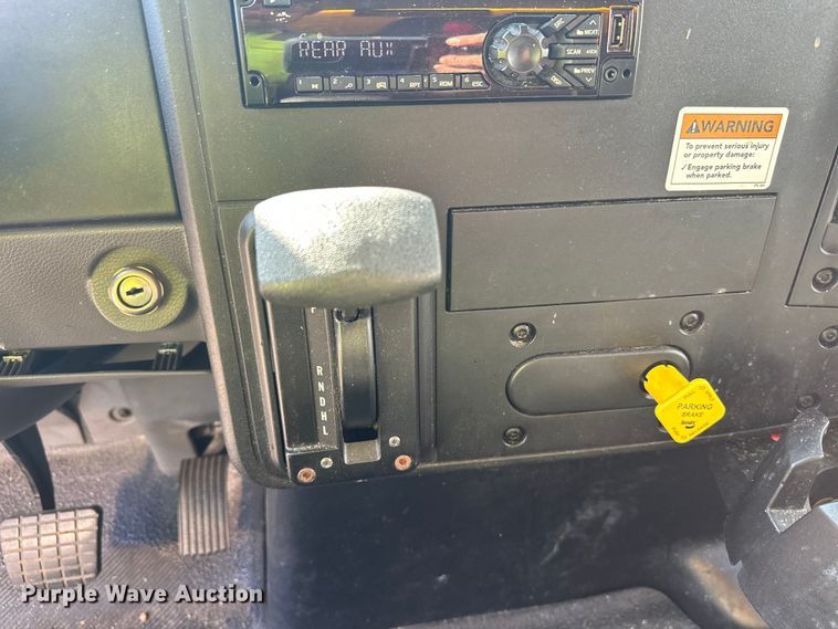 image for item YA0991 2020 International MV607 box truck