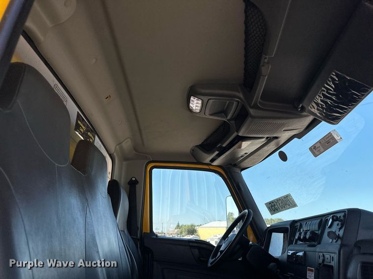 image for item YA0991 2020 International MV607 box truck