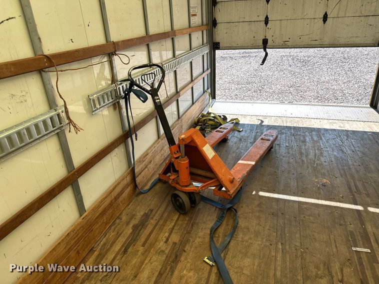 image for item YA0991 2020 International MV607 box truck