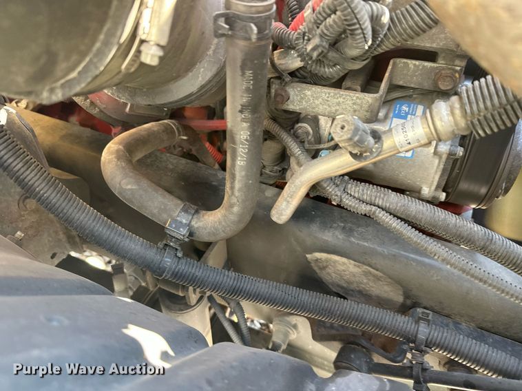 image for item YA0991 2020 International MV607 box truck