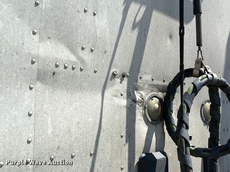 image for item YA0993 2020 Kenworth T680 semi truck