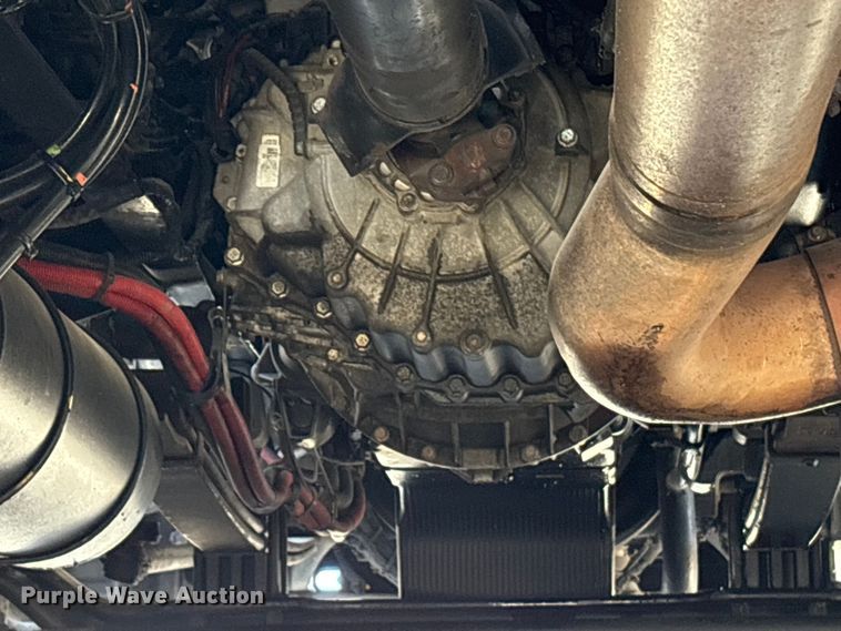 image for item YA0993 2020 Kenworth T680 semi truck