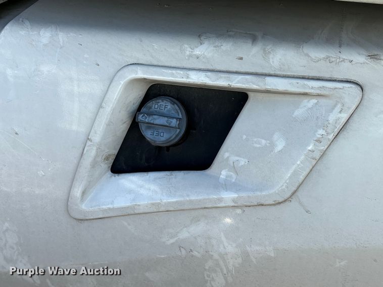 image for item YA0993 2020 Kenworth T680 semi truck