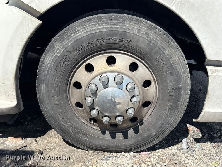 image for item YA0993 2020 Kenworth T680 semi truck