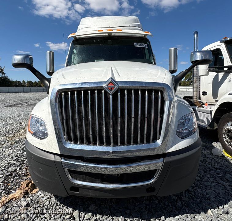 image for item YA1020 2020 International LT625 semi truck