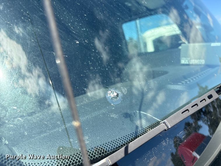 image for item YA1020 2020 International LT625 semi truck