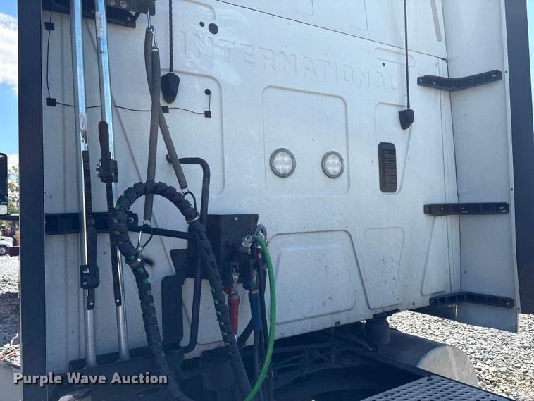 image for item YA1020 2020 International LT625 semi truck