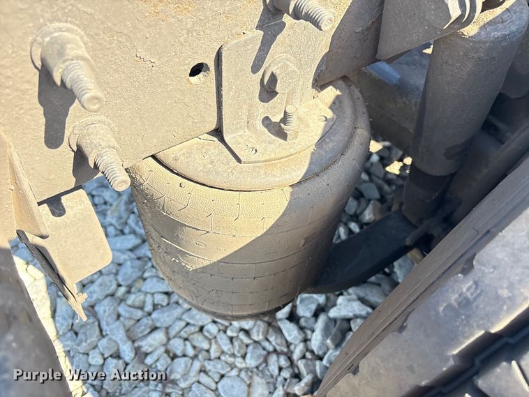 image for item YA1020 2020 International LT625 semi truck