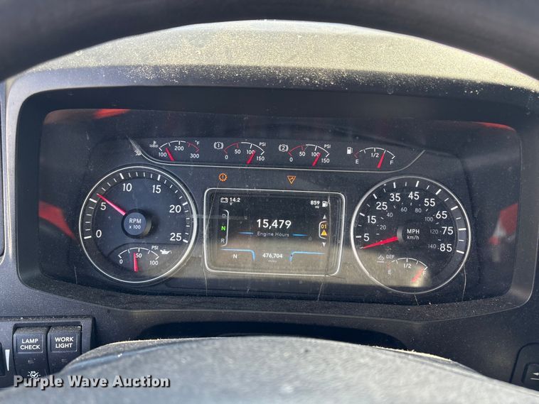 image for item YA1020 2020 International LT625 semi truck