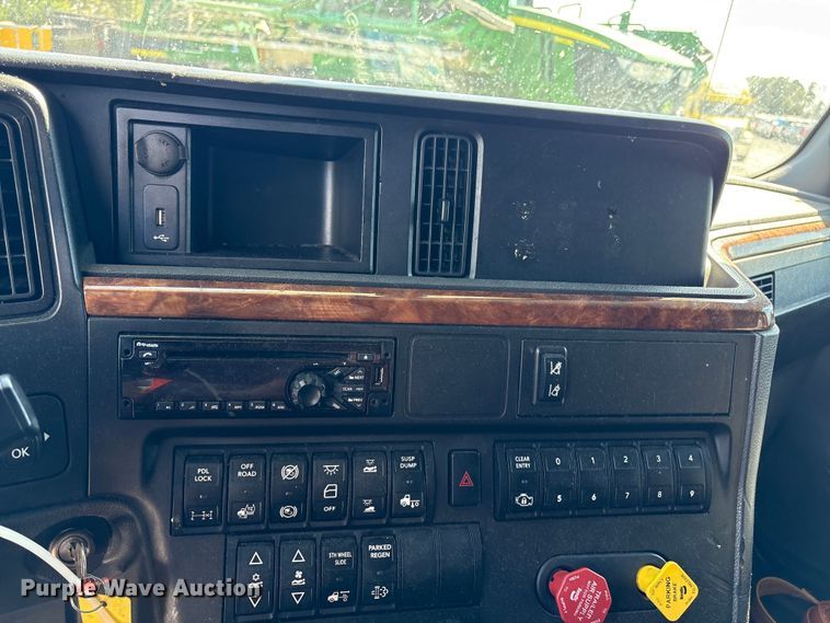 image for item YA1020 2020 International LT625 semi truck