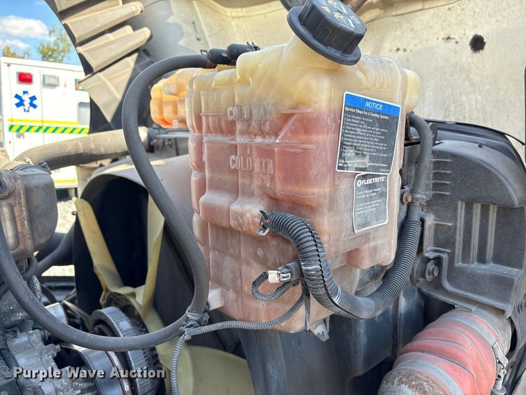 image for item YA1020 2020 International LT625 semi truck