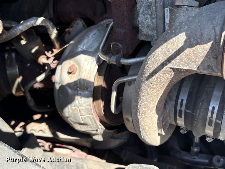 image for item YA1020 2020 International LT625 semi truck