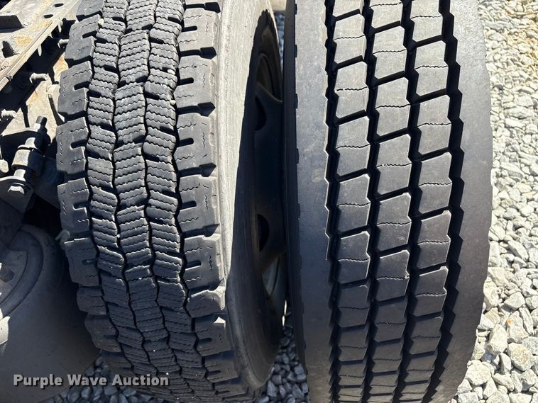 image for item YA1020 2020 International LT625 semi truck