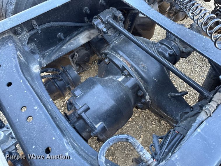 image for item YA1029 2019 Kenworth T680 semi truck