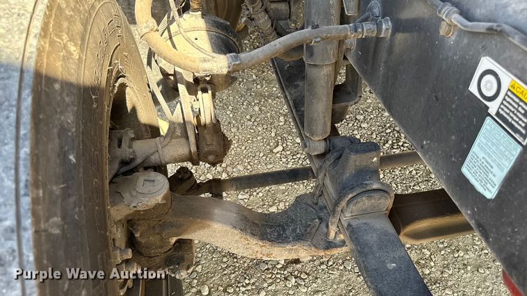 image for item YA1029 2019 Kenworth T680 semi truck