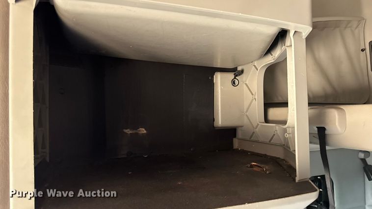 image for item YA1029 2019 Kenworth T680 semi truck