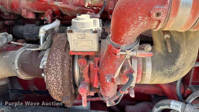 image for item YA1029 2019 Kenworth T680 semi truck