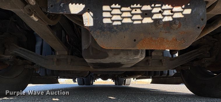 image for item YA1030 2020 Freightliner Cascadia semi truck